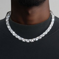 Helloice Cadena de tenis triangular Iced Out de 9 mm