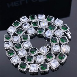 Helloice Cadena de tenis agrupada con piedras blancas esmeralda de 10 mm Iced Out