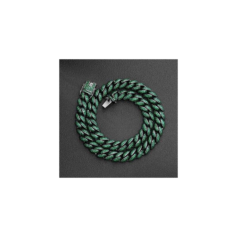 Helloice Cadena cubana con micropavé de esmeralda de 12 mm en oro negro